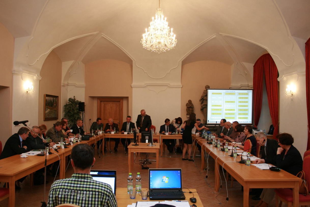 Koaličním partnerům k prázdninovému rozjímání