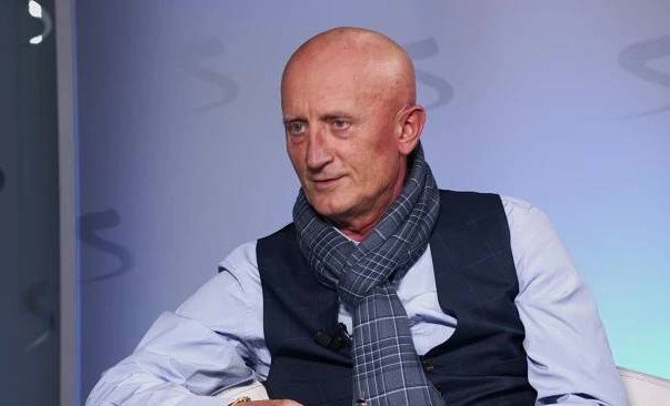 O čem senátorští kandidáti nemluví