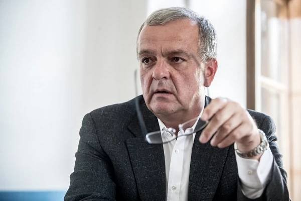 Snobská sebranka versus lůza
